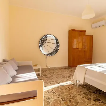 Apartament Piccola Pomelia *
