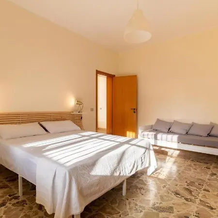 Piccola Pomelia Sampieri