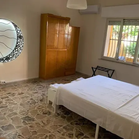 Piccola Pomelia Apartament Sampieri