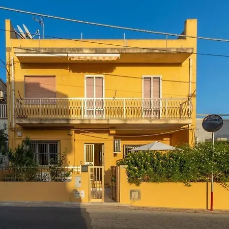 Piccola Pomelia * Sampieri